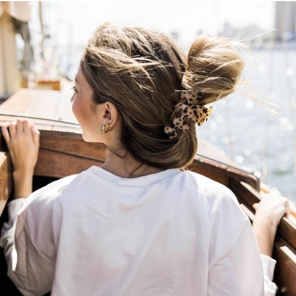 Teleties Large Hair Clip Blonde Tortoise - Picture 4 of 4